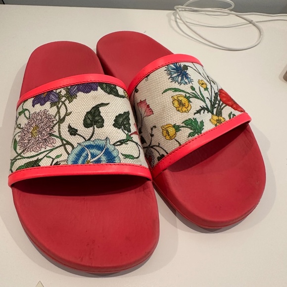 Gucci hot pink floral slides - size 10 - Picture 1 of 3